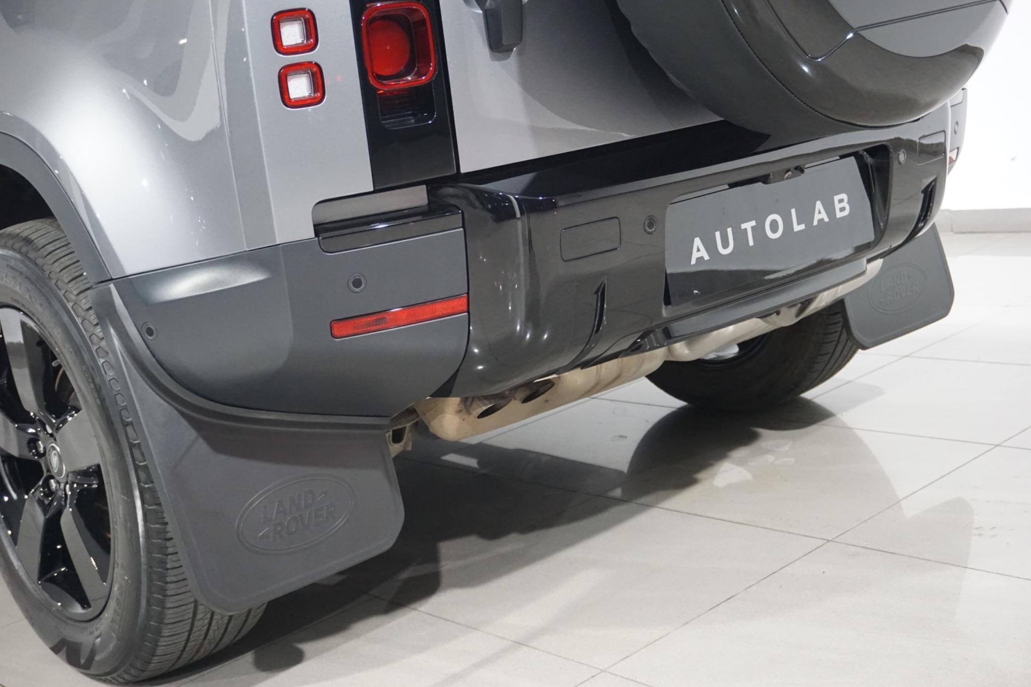 Land Rover Defender 110 3.0 D250 MHEV Hard Top SUV Auto 4WD MWB Euro 6 (s/s) 5dr